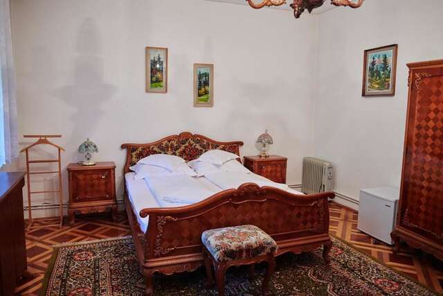 Отели типа «постель и завтрак» Kormos Residence Brăduţ-26